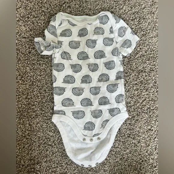 Cloud Island Gray, Black, and White Baby Bodysuit Set - Picture 6 of 6
